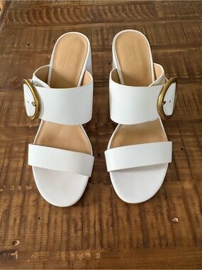 Michael Kors White Leather Heeled Sandals with Gold Hardware